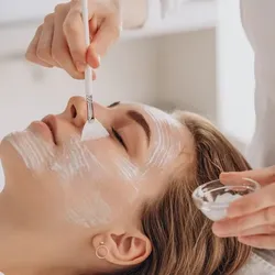 Ultra Glow (Higiene profunda + Electroporación + peeling )