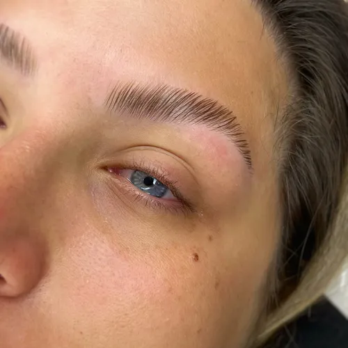 Laminado de cejas