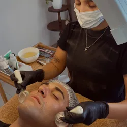 Higiene facial profunda