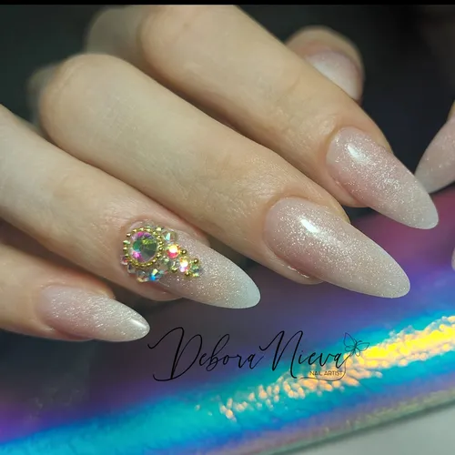 Uñas esculpidas 