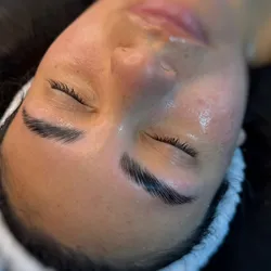 Combo cejas perfectas con Luciana Antonella  