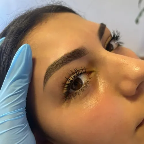 Perfilado de cejas 