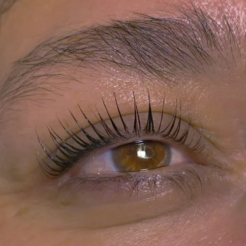 Lash lifting