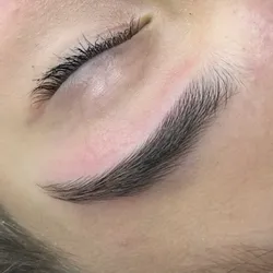 Perfilado de cejas