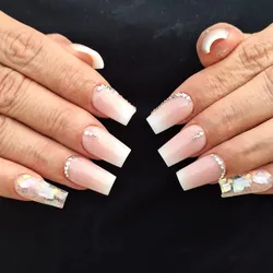 Uñas esculpidas - Babyboomer