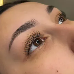 Lifting de pestañas + botox