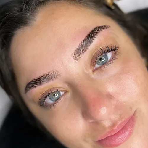 COMBO 3: Lifting con nutri + laminado + diseño de cejas