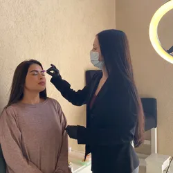 Lifting de pestañas Lujilash y perfilado de cejas