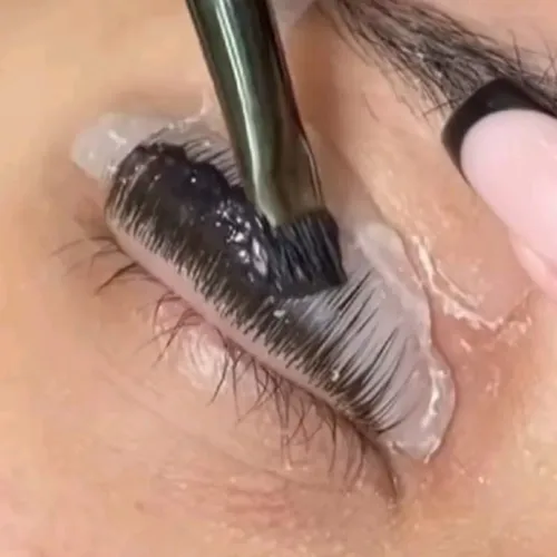 Tinte de pestañas