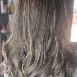 Balayage (pelo corto, hasta hombros)