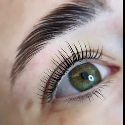 PROMO Lifting pestañas + laminado y perfilado de cejas