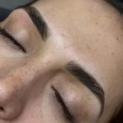 Perfilado con henna