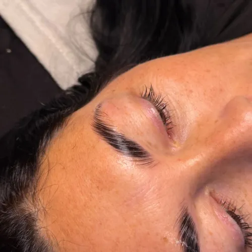 Laminado de cejas + perfilado