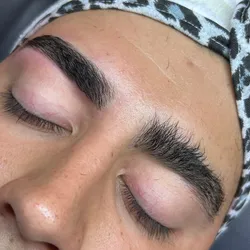 Perfilado de cejas masculino 💇🏻‍♂️