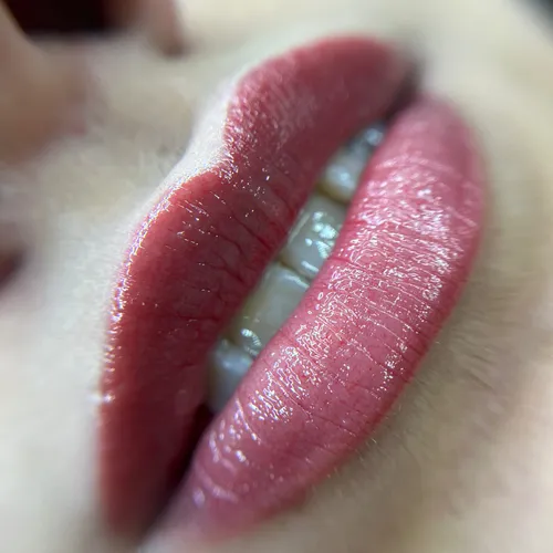 Micropigmentación labial