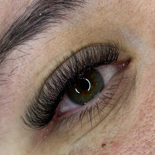 Extensiones de pestañas 4D