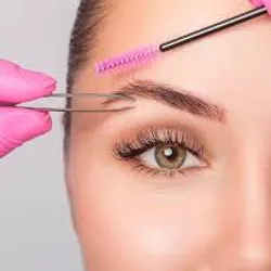 Diseño y perfilado de Cejas 
