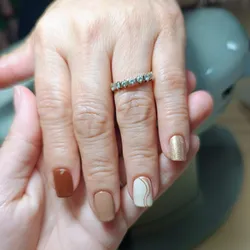 Esmaltado común manos