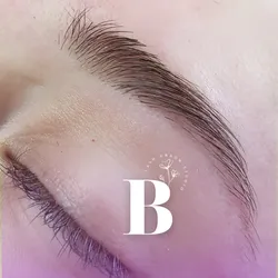 4️⃣ PERFILADO DE CEJAS + DEPILACIÓN DE BOZO ✨ 🧵