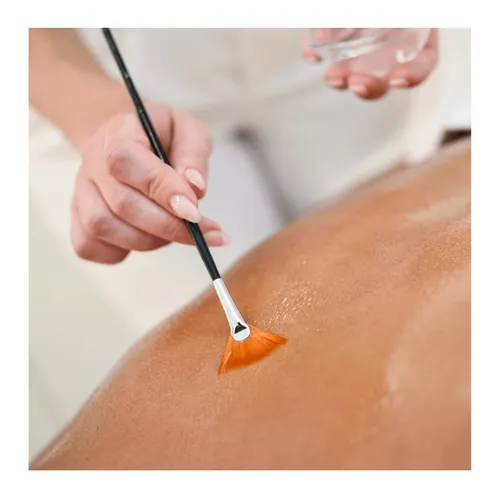 HIGIENE PROFUNDA DE ESPALDA CON PEELING