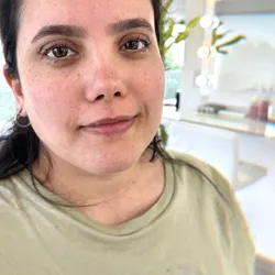 Perfilado y tinte de cejas