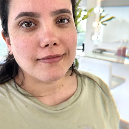 Perfilado y tinte de cejas