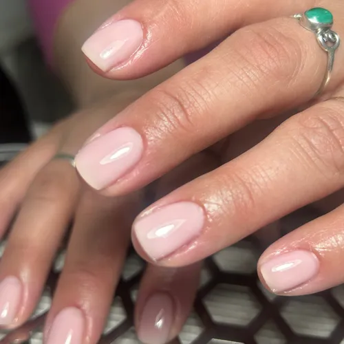 Manicuria + Esmaltado tradicional 