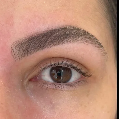 Perfilado de cejas