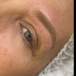 Micropigmentación de cejas