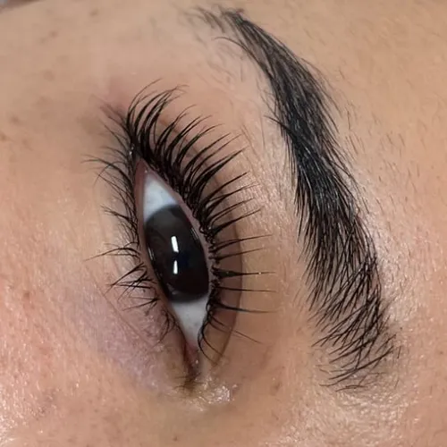 Lash lifting + Botox