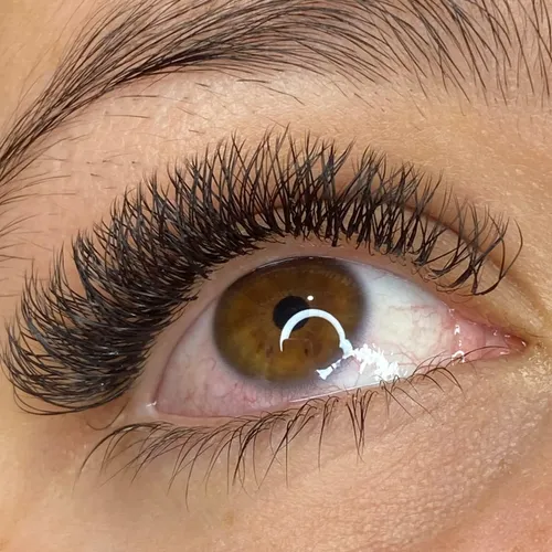 Extensiones de pestañas volumen brasileño 