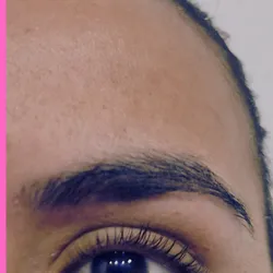 Diseño y Perfilado de Cejas 