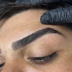 DISEÑO Y PERFILADO DE CEJAS