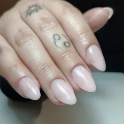Esculpidas en Poly Gel