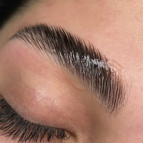 Laminado de cejas 