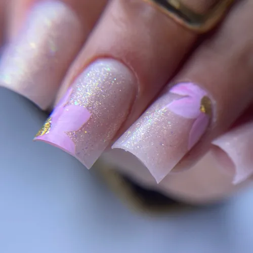 Uñas esculpidas 