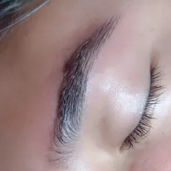 PERFILADO DE CEJAS