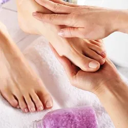 PODOESTETICA + PEDIC +ESMALTE EN PIES
