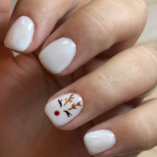 Esmaltado semi  + extensión corta con poligel