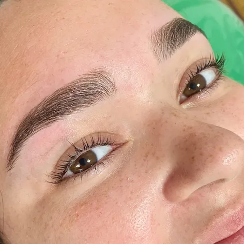 Lifting + spa de cejas 