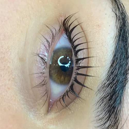 Lash lifting 