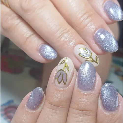 Esmaltado semipermanente liso (diseños, efectos,piedras, etc se cobra adicional)