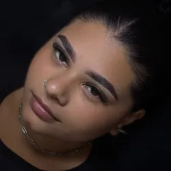 Perfilado de cejas,Laminado y henna