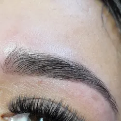 Henna en Cejas 