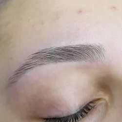 Perfilado en Cejas 