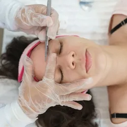 Higiene facial Profunda con extracciones +Dermaplaning