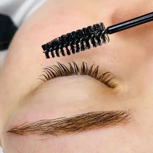 Lifting Pestañas con Tinte y Botox y Modelado Cejas