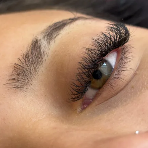Extensiones de pestañas VOLUMEN 