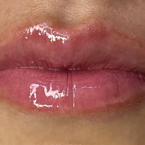 Hydra-Lips (Nutrición & Color)