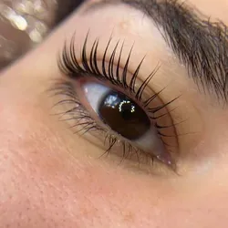 Lifting lash 